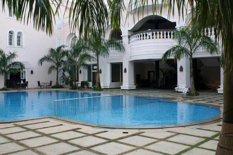 10 Best Hostels in Goa for Foreigners 2025: Price, Parties & Safety